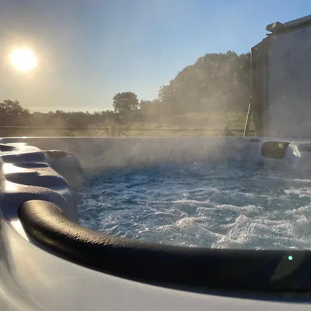 Suite De Luxe Chill&Out ベッド・アンド・ブレックファスト アエィ